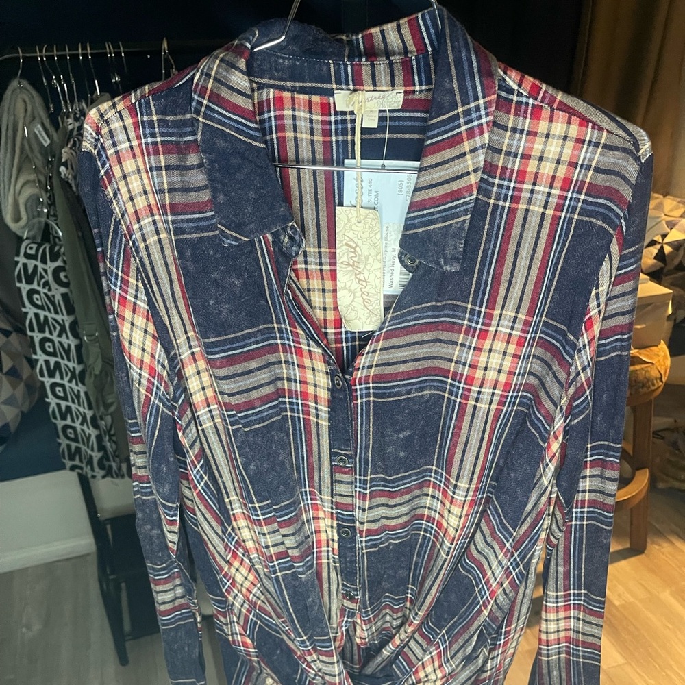 Mystree Washed Navy Plaid Surplice Blouse. NWT.